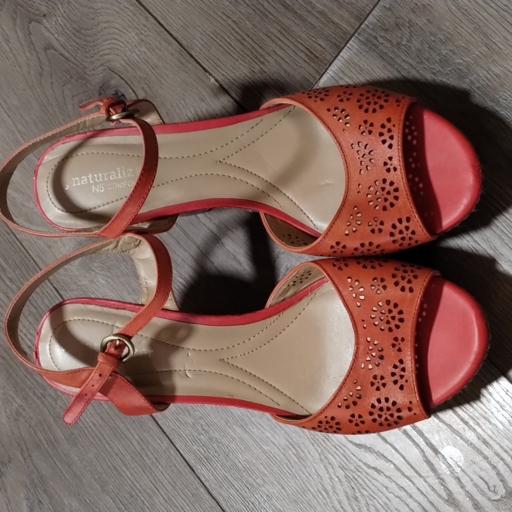 Heels by naturalizer